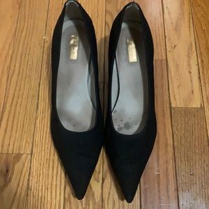 tahari black pointy heels size 9